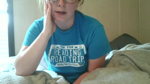 Snapshot of slutty_redhead3 chatting on 06/14/26, 04:20 Slutty redhead3 online show from 06/14/26, 04:20
