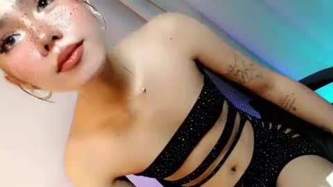 Snapshot of slutty_rose69 chatting on 07/17/26, 10:44 slutty_rose69 online show from 07/17/26, 10:44