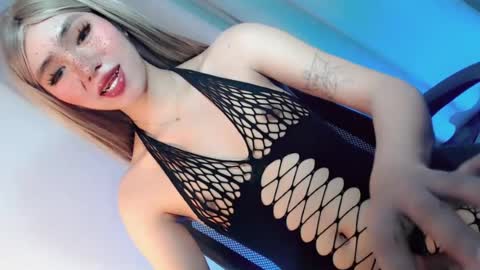 Snapshot of slutty_rose69 chatting on 08/01/26, 11:53 slutty_rose69 online show from 08/01/26, 11:53