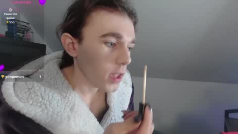 Natsu online show from 11/13/25, 06:18