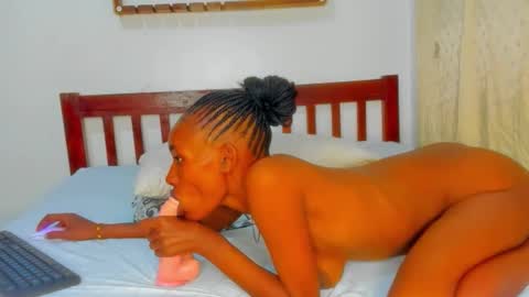 Sexyslutt online show from 09/18/25, 04:03