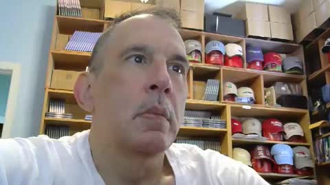 Snapshot of sluttyslave81 chatting on 11/30/25, 03:27 sluttyslave81 online show from 11/30/25, 03:27