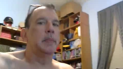 Snapshot of sluttyslave81 chatting on 12/21/25, 05:58 sluttyslave81 online show from 12/21/25, 05:58