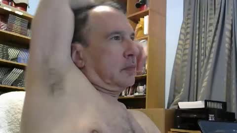 Snapshot of sluttyslave81 chatting on 12/23/25, 07:28 sluttyslave81 online show from 12/23/25, 07:28