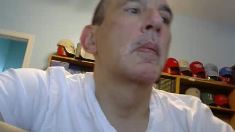 Snapshot of sluttyslave81 chatting on 01/11/26, 03:17 sluttyslave81 online show from 01/11/26, 03:17