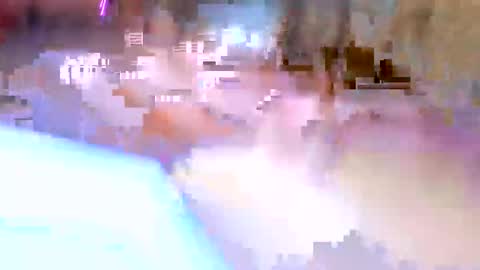Snapshot of sluttysuzie17 chatting on 05/11/26, 01:06 SluttySuzie17 online show from 05/11/26, 01:06