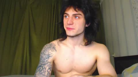 Snapshot of sly_gus chatting on 11/22/25, 06:07 Gus online show from 11/22/25, 06:07