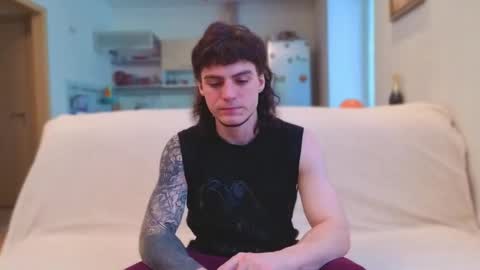 Snapshot of sly_gus chatting on 02/20/26, 09:54 Gus online show from 02/20/26, 09:54