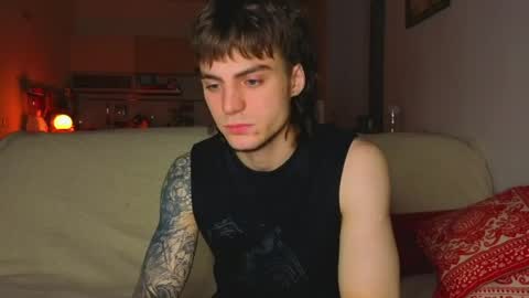 Snapshot of sly_gus chatting on 06/04/26, 08:15 Gus online show from 06/04/26, 08:15