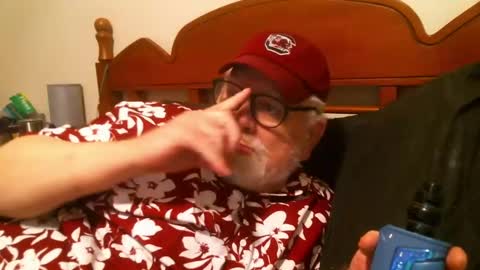 Snapshot of slydevil_sc chatting on 02/16/25, 05:04 Sly online show from 02/16/25, 05:04