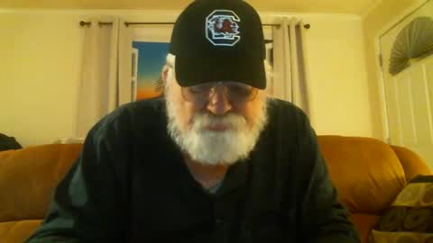 Snapshot of slydevil_sc chatting on 09/26/25, 10:19 Sly online show from 09/26/25, 10:19