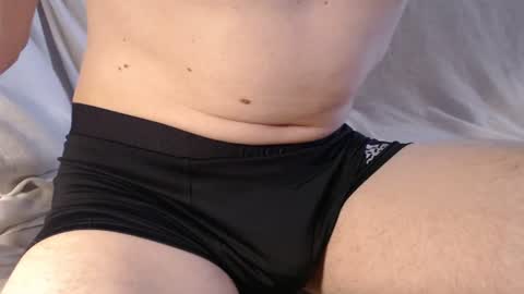 Snapshot of slytyboy chatting on 07/10/26, 11:24 SLUTYBOY online show from 07/10/26, 11:24