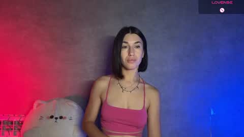 Snapshot of smaillev chatting on 06/26/26, 02:10 Melani online show from 06/26/26, 02:10