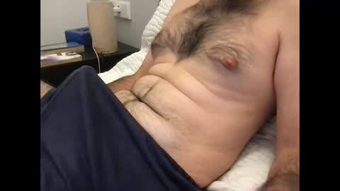 Snapshot of small_88 chatting on 10/17/25, 03:47 small_88 online show from 10/17/25, 03:47