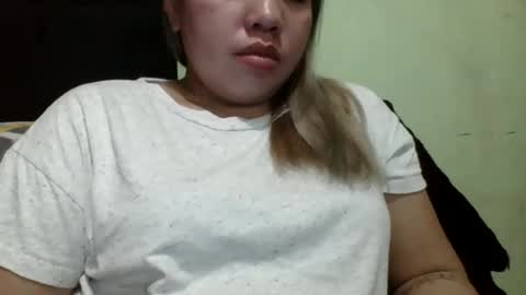 Snapshot of small_boobs59 chatting on 02/23/25, 11:00 Lovewella online show from 02/23/25, 11:00