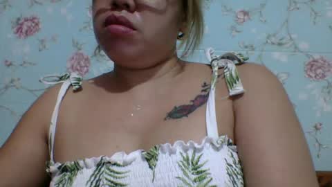 Lovewella online show from 07/17/26, 03:13
