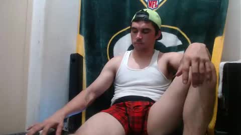 Snapshot of small_wood21 chatting on 03/01/25, 12:23 small wood21 online show from 03/01/25, 12:23