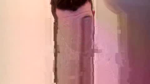 Snapshot of smallcock2850 chatting on 02/08/25, 04:47 smallcock2850 online show from 02/08/25, 04:47