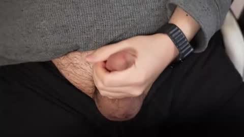 Snapshot of smalldickkoreannyc chatting on 02/06/26, 04:43 smalldickkoreannyc online show from 02/06/26, 04:43