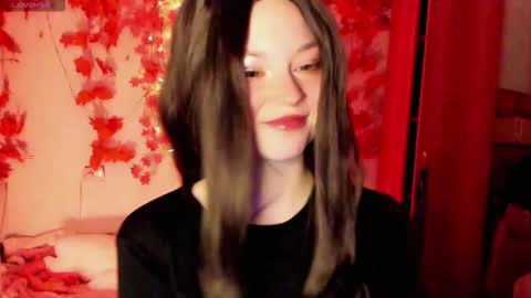 smallimpmeili online show from 10/05/25, 07:45