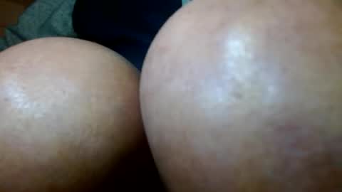 Snapshot of smallmalelass chatting on 01/01/25, 11:49 smallmalelass online show from 01/01/25, 11:49