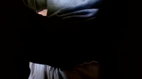 Snapshot of smallmalelass chatting on 01/01/25, 04:29 smallmalelass online show from 01/01/25, 04:29