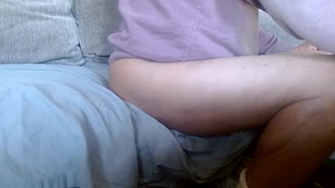 Snapshot of smallmalelass chatting on 01/06/25, 04:02 smallmalelass online show from 01/06/25, 04:02