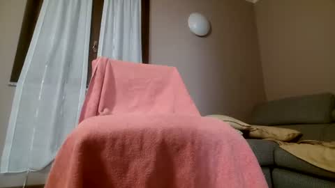 smallone8825 online show from 06/15/26, 04:47