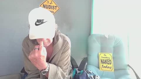 Snapshot of smallpenisbigtongue chatting on 02/04/25, 01:48 Daddy online show from 02/04/25, 01:48