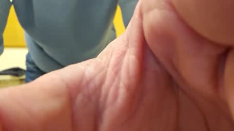 Snapshot of smallthrob chatting on 02/04/26, 09:20 smallthrob online show from 02/04/26, 09:20