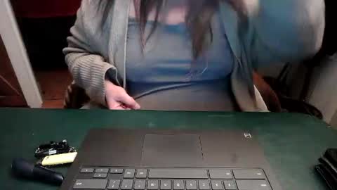 Snapshot of smalltowntrouble chatting on 03/04/26, 03:34 smalltowntrouble online show from 03/04/26, 03:34