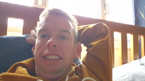 Snapshot of smallville456 chatting on 11/08/25, 01:44 smallville456 online show from 11/08/25, 01:44