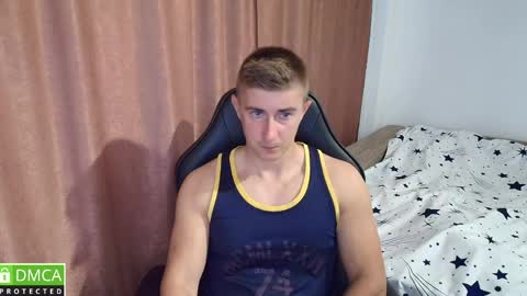 Snapshot of smanking22 chatting on 05/01/26, 05:17 smanking22 online show from 05/01/26, 05:17