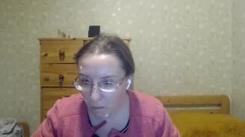 Snapshot of smart_rose chatting on 01/09/25, 08:22 smart_rose online show from 01/09/25, 08:22