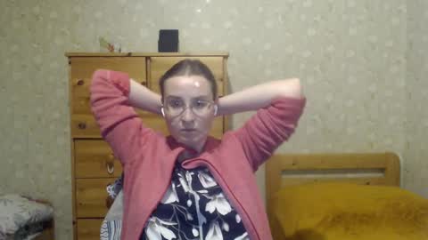 Snapshot of smart_rose chatting on 01/12/25, 09:40 smart_rose online show from 01/12/25, 09:40