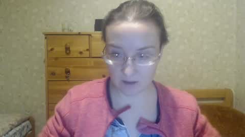 Snapshot of smart_rose chatting on 01/31/25, 02:39 smart_rose online show from 01/31/25, 02:39