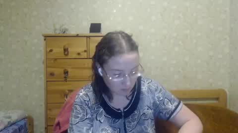 Snapshot of smart_rose chatting on 02/08/25, 11:13 smart_rose online show from 02/08/25, 11:13