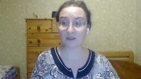 Snapshot of smart_rose chatting on 02/10/25, 09:47 smart_rose online show from 02/10/25, 09:47