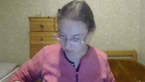 Snapshot of smart_rose chatting on 03/02/25, 03:16 smart_rose online show from 03/02/25, 03:16