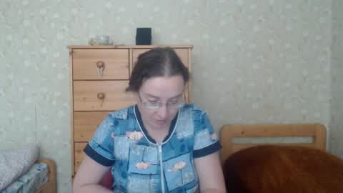 Snapshot of smart_rose chatting on 03/10/25, 01:43 smart_rose online show from 03/10/25, 01:43
