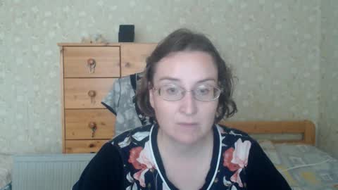 Snapshot of smart_rose chatting on 09/19/25, 01:23 smart_rose online show from 09/19/25, 01:23