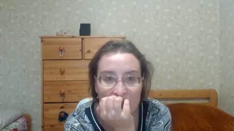 Snapshot of smart_rose chatting on 09/29/25, 02:33 smart_rose online show from 09/29/25, 02:33