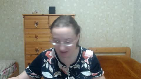 smart_rose online show from 11/06/25, 02:07