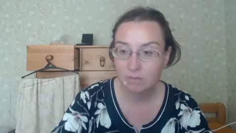 smart_rose online show from 06/25/26, 08:08