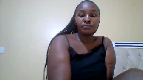 Snapshot of smartqueen1 chatting on 05/28/26, 01:25 Katerina online show from 05/28/26, 01:25