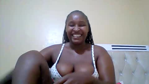 Snapshot of smartqueen1 chatting on 05/28/26, 01:30 Katerina online show from 05/28/26, 01:30