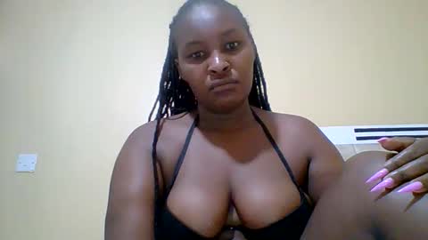 Snapshot of smartqueen1 chatting on 06/07/26, 03:10 Katerina online show from 06/07/26, 03:10
