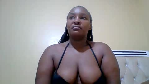 Snapshot of smartqueen1 chatting on 06/09/26, 01:17 Katerina online show from 06/09/26, 01:17