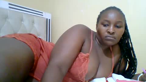 Snapshot of smartqueen1 chatting on 06/13/26, 11:35 Katerina online show from 06/13/26, 11:35