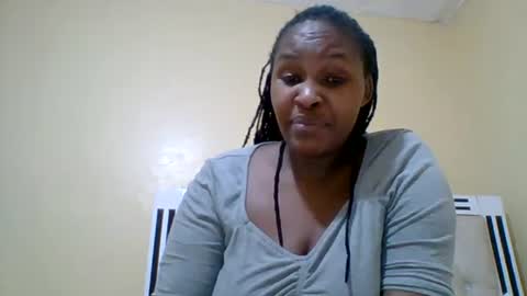 Snapshot of smartqueen1 chatting on 06/30/26, 12:22 Katerina online show from 06/30/26, 12:22